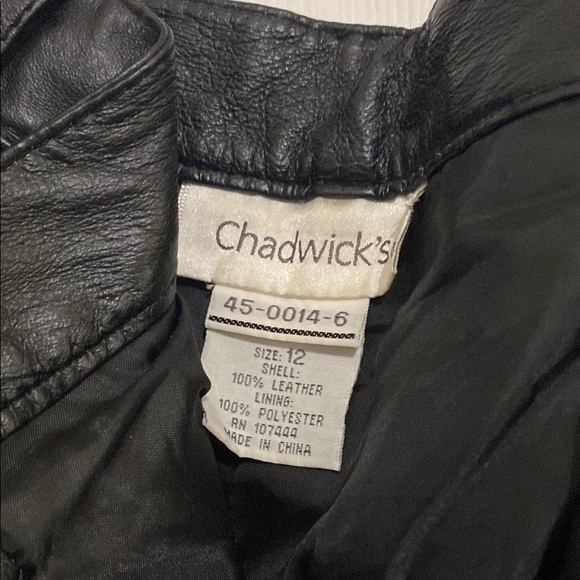 Chadwicks Black Straight Leg Pants Classic Design - Picture 2 of 6